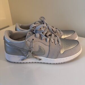 Nike Kids Metallic Silver Sneakers